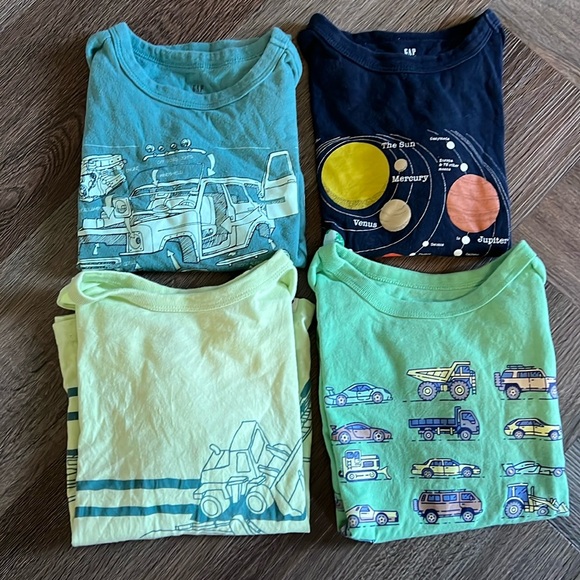 GAP Other - Gap boys shirt bundle